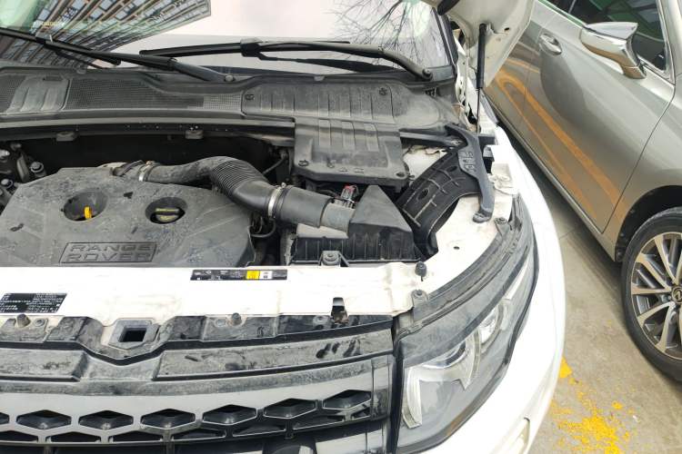 Used Land Rover Range Evoque 2013 2.0T 3-Door Ignite Edition Engine Bay Left