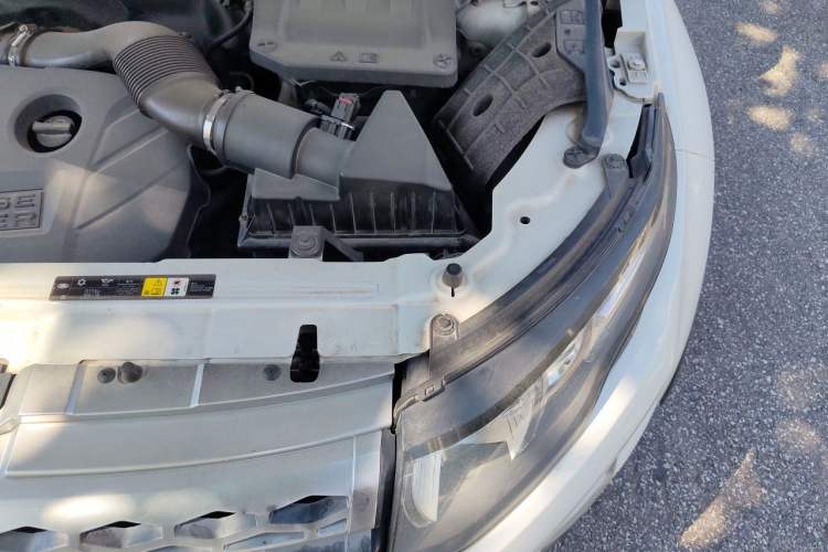 Used Land Rover Range Evoque 2013 2.0T 5-Door YAOZHI Edition Engine Bay Left