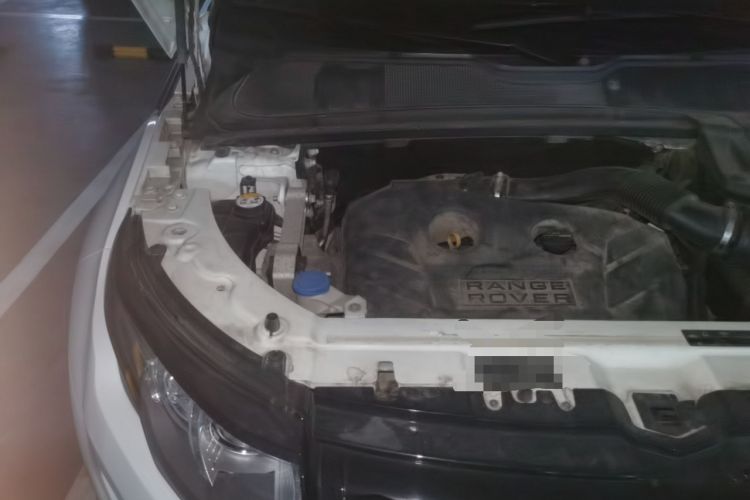 Used Land Rover Range Evoque 2013 2.0T 5-Door Ignite Edition Engine Bay Right