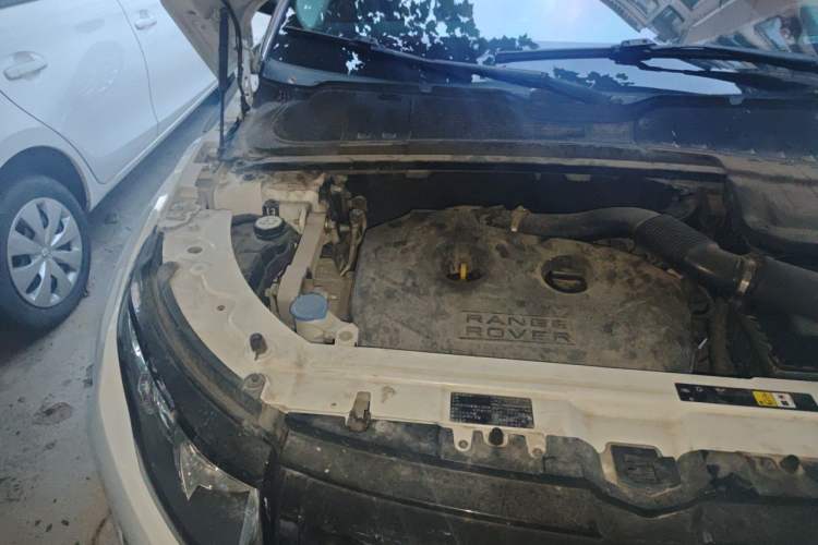 Used Land Rover Range Evoque 2013 2.0T 5-Door Ignite Edition Engine Bay Right