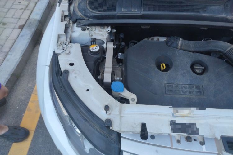 Used Land Rover Range Evoque 2013 2.0T 5-Door YAOZHI Edition Engine Bay Right