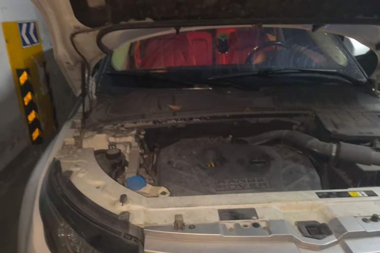 Used Land Rover Range Evoque 2013 2.0T 5-Door YAOZHI Edition Engine Bay Right