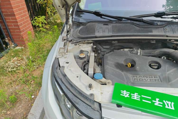 Used Land Rover Range Evoque 2013 2.0T 5-Door YAOZHI Edition Engine Bay Right