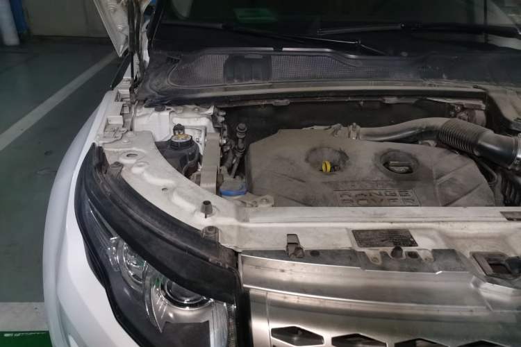 Used Land Rover Range Evoque 2013 2.0T 3-Door YAOZHI Edition Engine Bay Right