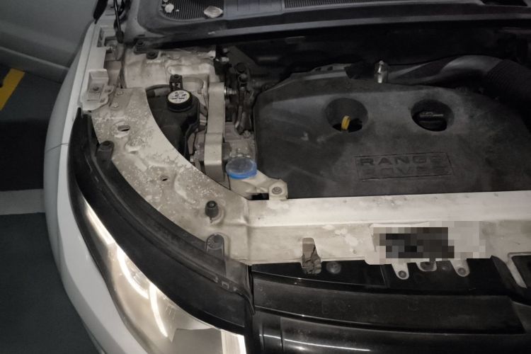 Used Land Rover Range Evoque 2013 2.0T 5-Door Ignite Edition Engine Bay Right