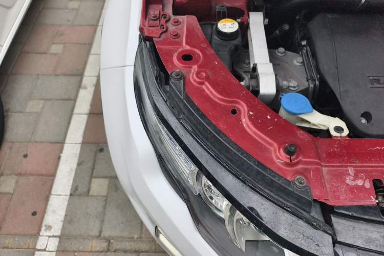 Used Land Rover Range Evoque 2013 2.2T 5-Door Diesel Edition Engine Bay Right