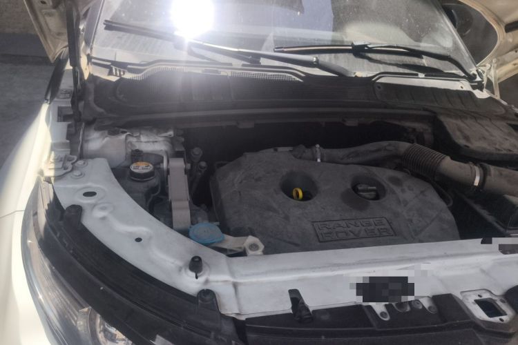 Used Land Rover Range Evoque 2013 2.0T 5-Door Ignite Edition Engine Bay Right
