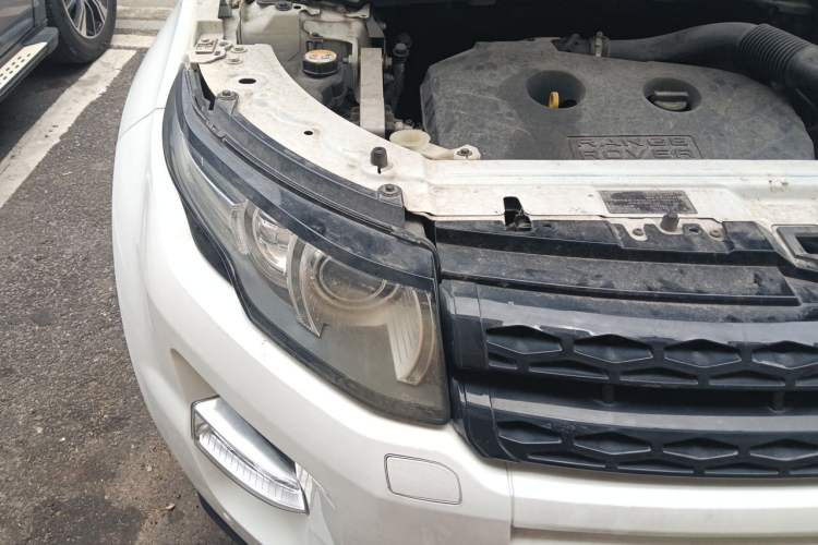 Used Land Rover Range Evoque 2013 2.0T 5-Door YAOZHI Edition Engine Bay Right