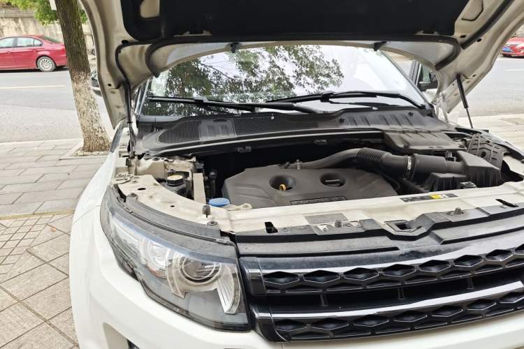 Used Land Rover Range Evoque 2013 2.0T 5-Door Ignite Edition Engine Bay Right