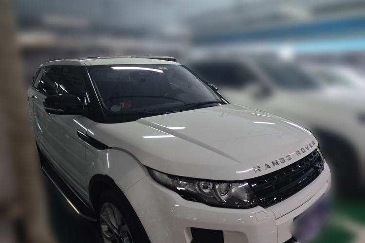 Used Land Rover Range Evoque 2013 2.0T 5-Door Ignite Edition Front Right 45 Deg