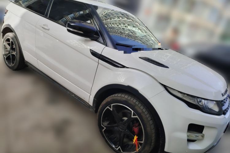 Used Land Rover Range Evoque 2013 2.0T 3-Door Ignite Edition Front Right 45 Deg