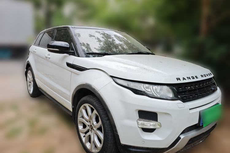 Used Land Rover Range Evoque 2013 2.0T 5-Door Ignite Edition Front Right 45 Deg