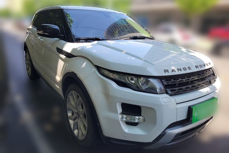 Used Land Rover Range Evoque 2013 2.0T 5-Door Ignite Edition Front Right 45 Deg