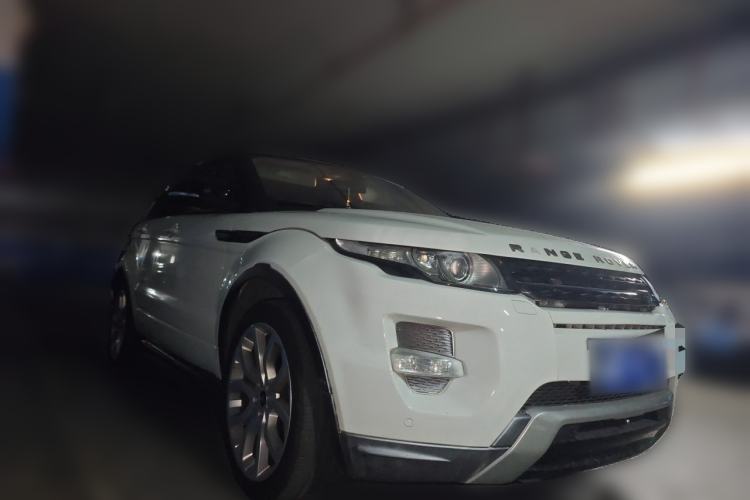 Used Land Rover Range Evoque 2013 2.0T 5-Door Ignite Edition Front Right 45 Deg