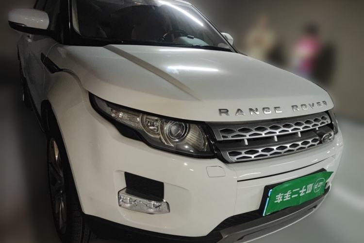 Used Land Rover Range Evoque 2013 2.0T 5-Door Ignite Edition Front Right 45 Deg