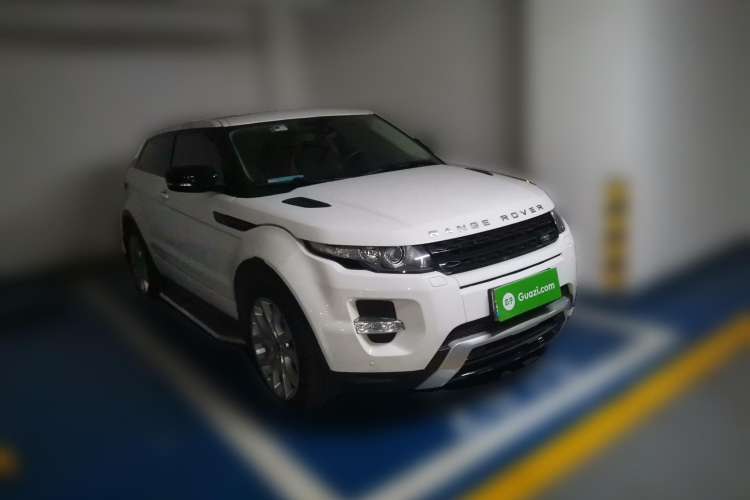 Used Land Rover Range Evoque 2013 2.0T 3-Door Ignite Edition Front Right 45 Deg