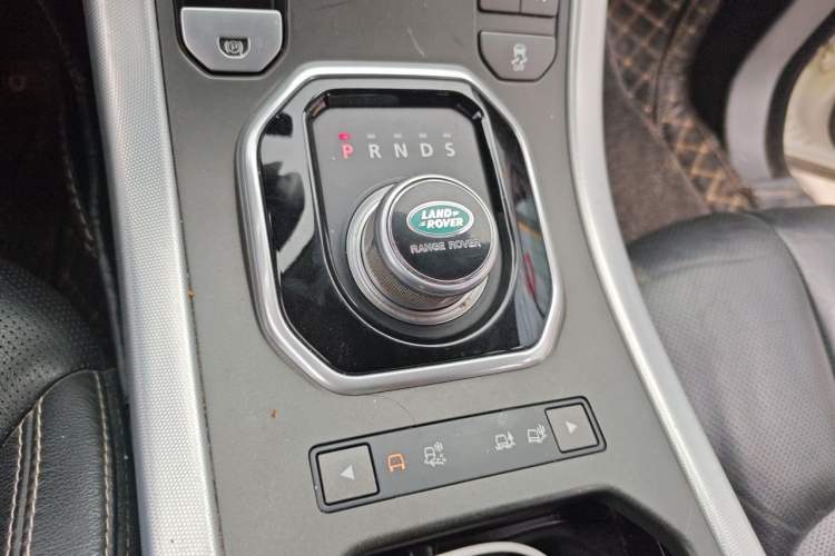 Used Land Rover Range Evoque 2013 2.0T 5-Door Ignite Edition Gear Lever