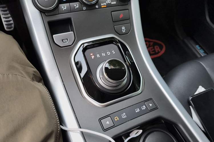 Used Land Rover Range Evoque 2013 2.0T 5-Door Ignite Edition Gear Lever