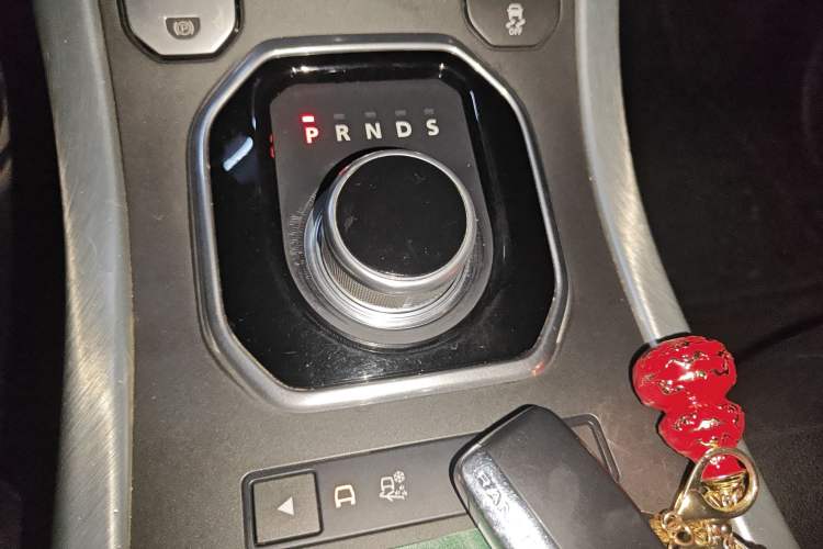 Used Land Rover Range Evoque 2013 2.0T 5-Door Yaozhen Edition Gear Lever