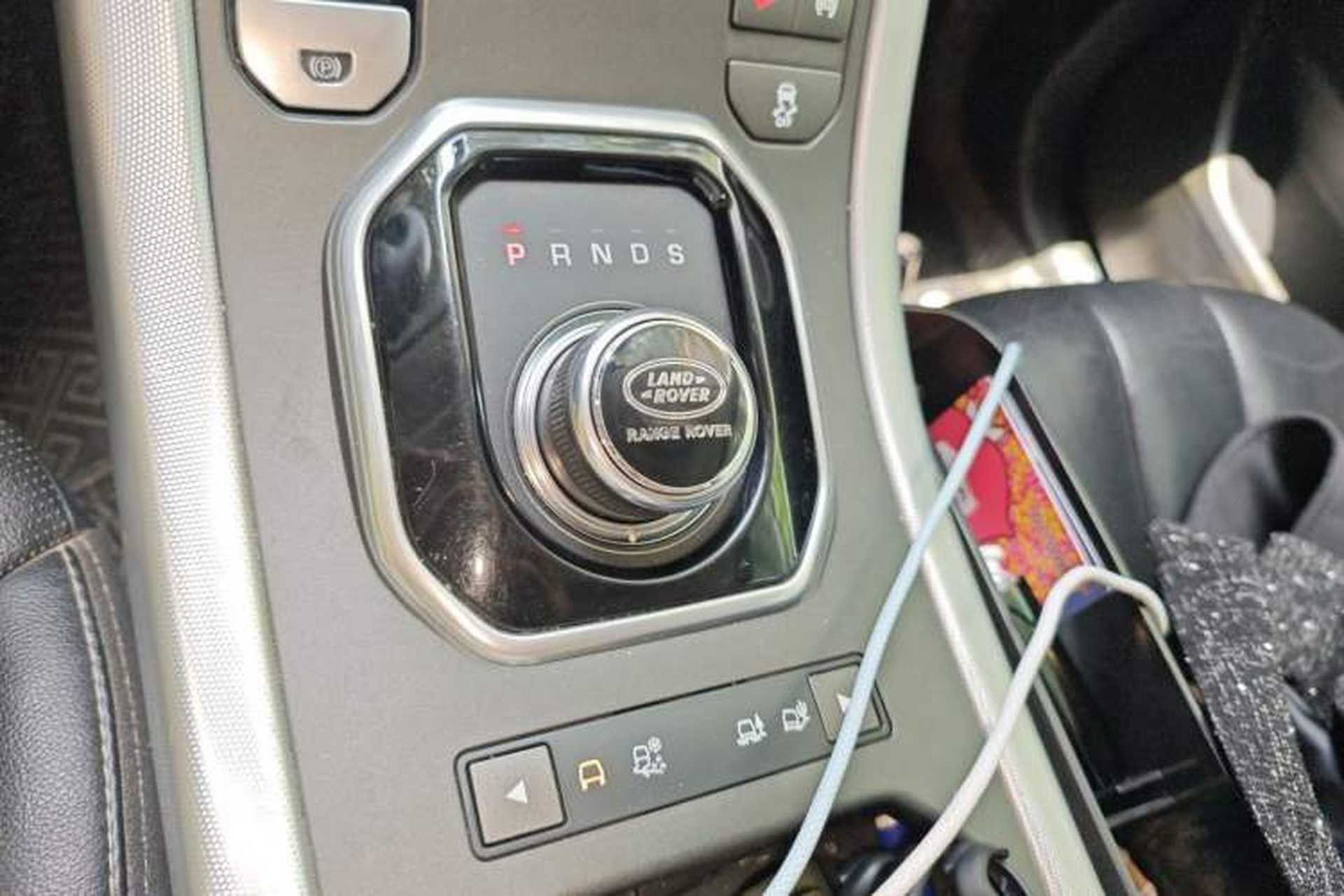 Used Land Rover Range Evoque 2013 2.0T 5-Door Ignite Edition Gear Lever