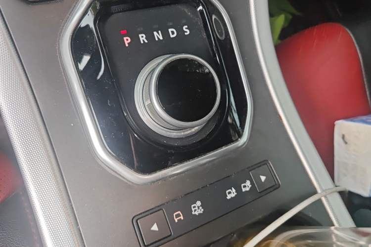 Used Land Rover Range Evoque 2013 2.0T 5-Door Ignite Edition Gear Lever