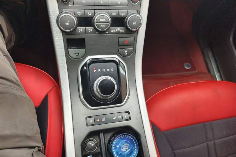 Used Land Rover Range Evoque 2013 2.2T 5-Door Diesel Edition Gear Lever