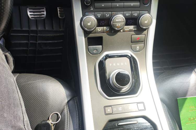 Used Land Rover Range Evoque 2013 2.0T 5-Door Ignite Edition Gear Lever