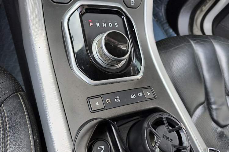 Used Land Rover Range Evoque 2013 2.0T 5-Door Ignite Edition Gear Lever