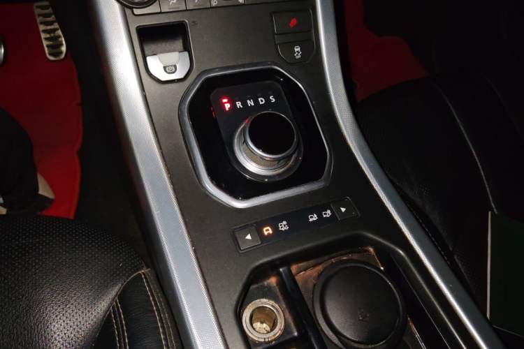 Used Land Rover Range Evoque 2013 2.0T 5-Door Ignite Edition Gear Lever
