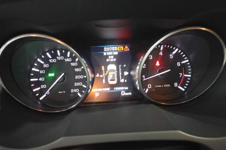 Used Land Rover Range Evoque 2013 2.0T 5-Door Ignite Edition Instrument Cluster