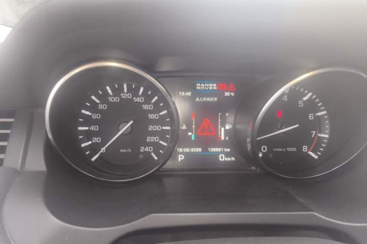 Used Land Rover Range Evoque 2013 2.0T 5-Door Yaozhen Edition Instrument Cluster