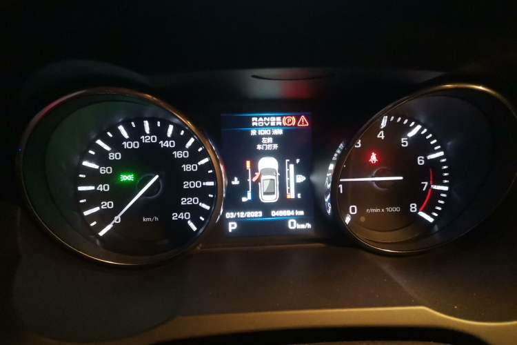 Used Land Rover Range Evoque 2013 2.0T 3-Door Ignite Edition Instrument Cluster