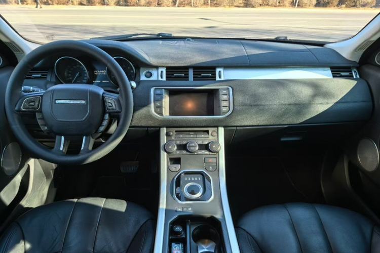 Used Land Rover Range Evoque 2013 2.0T 5-Door Yaozhen Edition Interior 1