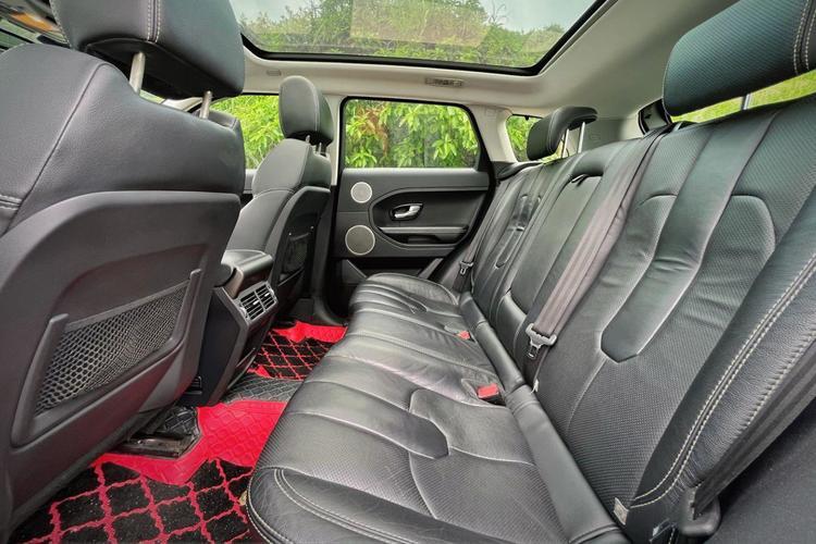 Used Land Rover Range Evoque 2013 2.0T 5-Door Ignite Edition Interior 3