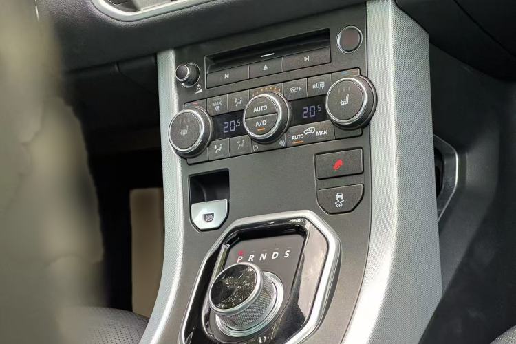 Used Land Rover Range Evoque 2013 2.0T 5-Door Ignite Edition Interior 3