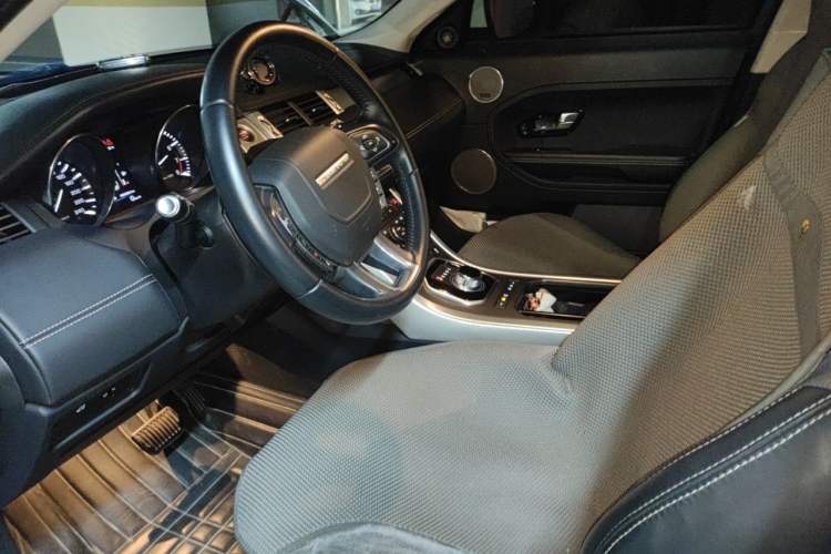 Used Land Rover Range Evoque 2013 2.0T 5-Door Ignite Edition Left Front Seat
