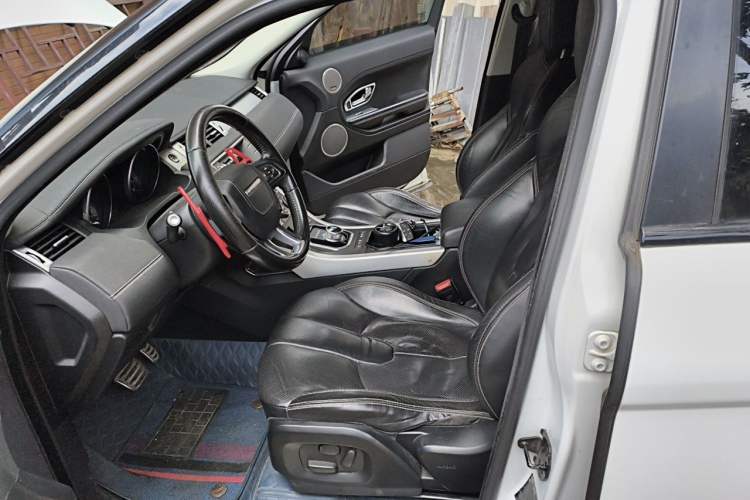 Used Land Rover Range Evoque 2013 2.0T 5-Door Ignite Edition Left Front Seat