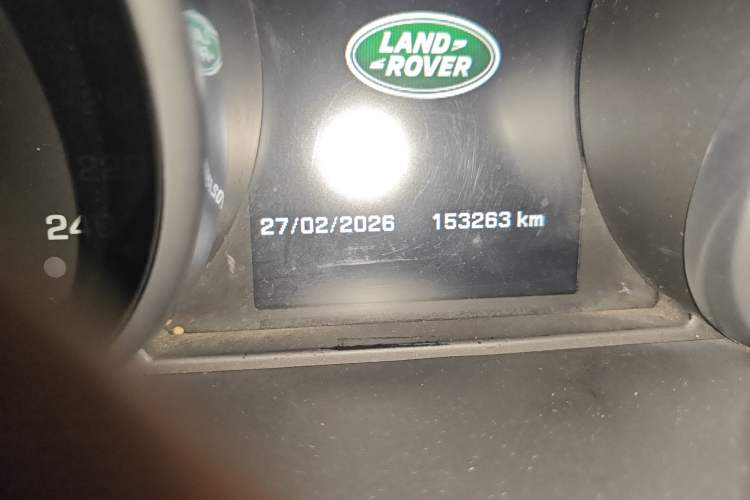 Used Land Rover Range Evoque 2013 2.0T 5-Door Yaozhen Edition Odometer Close Up