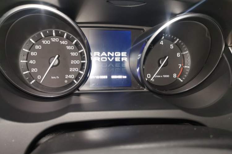 Used Land Rover Range Evoque 2013 2.0T 3-Door YAOZHI Edition Odometer Close Up