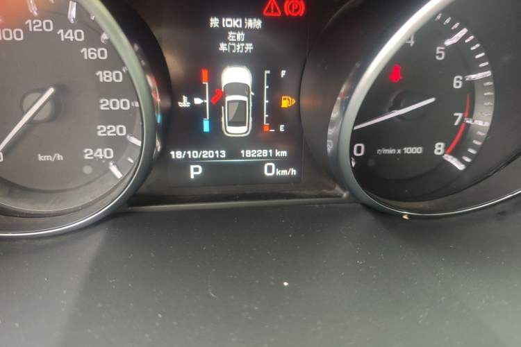 Used Land Rover Range Evoque 2013 2.0T 5-Door Ignite Edition Odometer Close Up