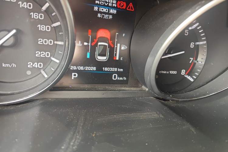 Used Land Rover Range Evoque 2013 2.0T 5-Door Ignite Edition Odometer Close Up
