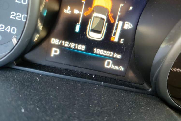 Used Land Rover Range Evoque 2013 2.0T 5-Door YAOZHI Edition Odometer Close Up