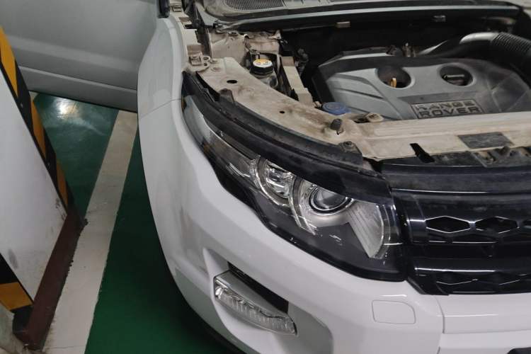 Used Land Rover Range Evoque 2013 2.0T 5-Door Ignite Edition Right Front Headlight