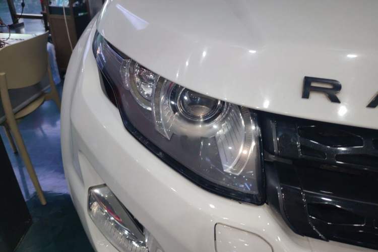 Used Land Rover Range Evoque 2013 2.0T 5-Door Ignite Edition Right Front Headlight