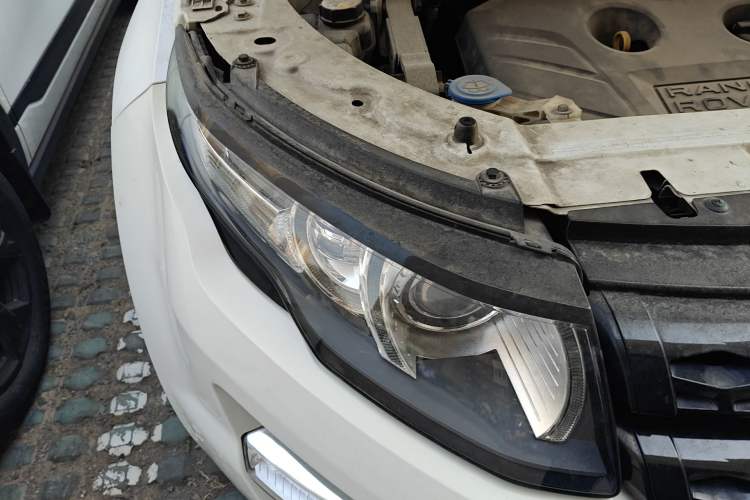 Used Land Rover Range Evoque 2013 2.0T 5-Door Ignite Edition Right Front Headlight