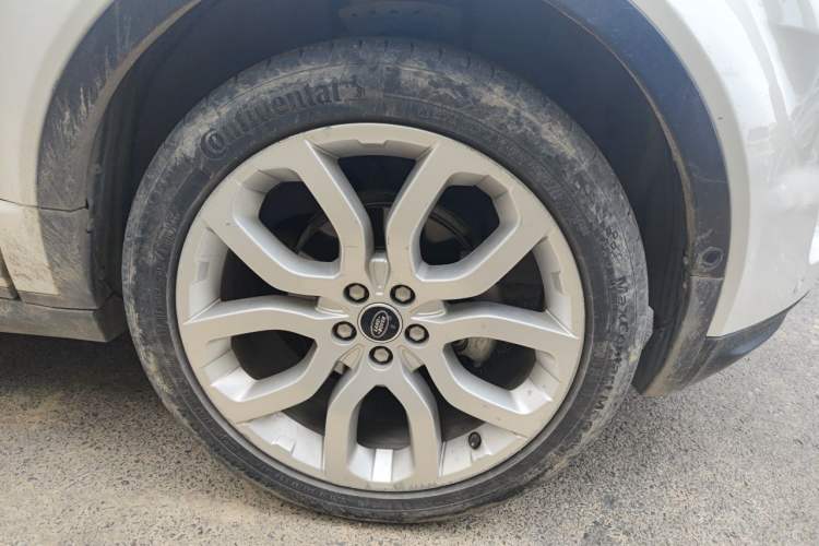 Used Land Rover Range Evoque 2013 2.0T 5-Door Ignite Edition Right Front Wheel Hub