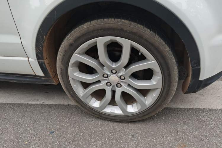 Used Land Rover Range Evoque 2013 2.0T 5-Door Ignite Edition Right Front Wheel Hub