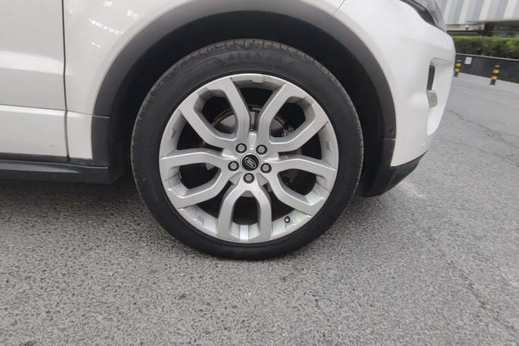 Used Land Rover Range Evoque 2013 2.0T 5-Door Ignite Edition Right Front Wheel Hub