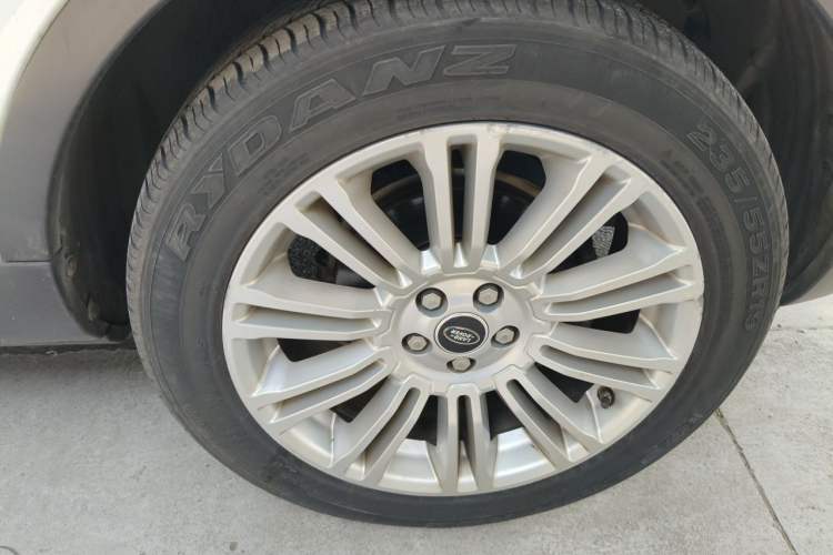 Used Land Rover Range Evoque 2013 2.0T 5-Door YAOZHI Edition Right Front Wheel Hub