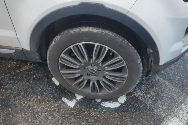 Used Land Rover Range Evoque 2013 2.0T 5-Door YAOZHI Edition Right Front Wheel Hub